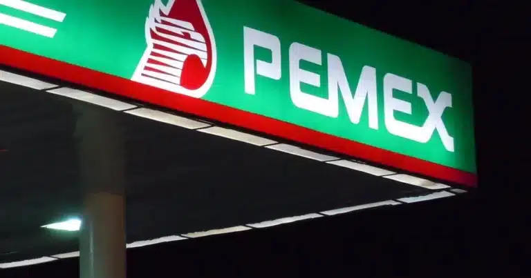 Estados Unidos acusa a dos empresarios mexicanos de sobornar a funcionarios de Pemex