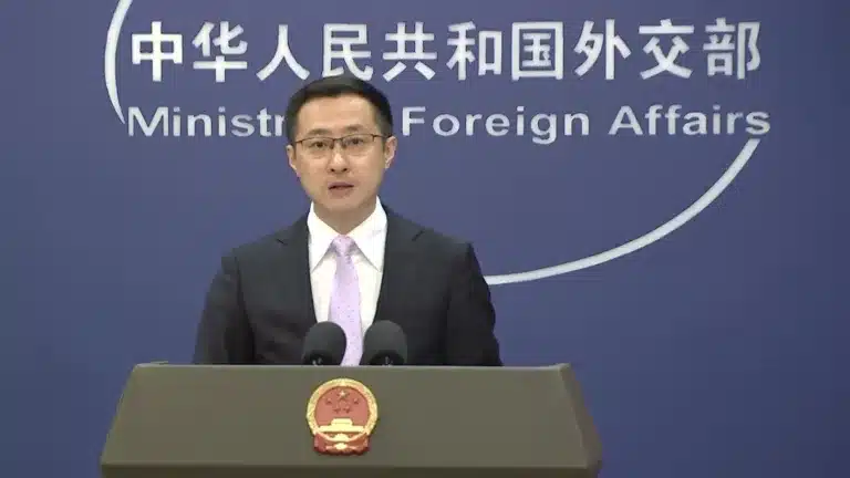 El portavoz del Ministerio de Relaciones Exteriores de China, Lin Jian, habla del aumento 50% aranceles autos chinos