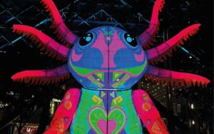 Pieza Guardianes de las Chinampas de Amauri Sanabria en FILUX CDMX