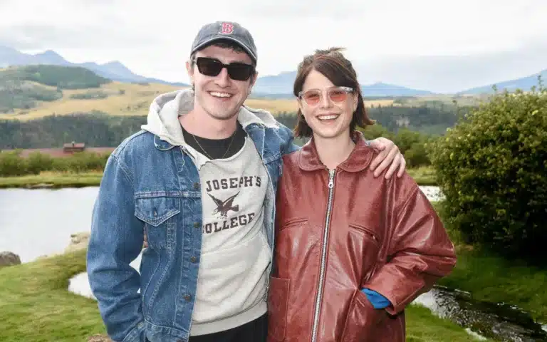 Jessie Buckley y Paul Mescal ya están en Telluride para el estreno mundial de Hamnet de Chloé Zhao.