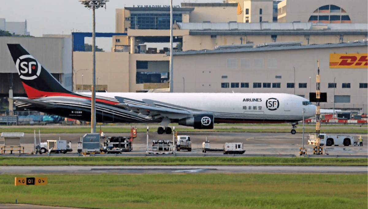 ¿Por qué están subiendo los costos de envío desde China?