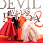 Anne Hathaway, Stanley Tucci, Meryl Streep y Emily Blunt posan para El Diablo Viste a la Moda 2.