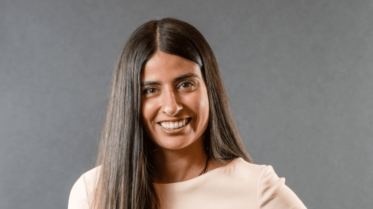 Asha Sharma, nueva CEO de Xbox. Conoce a la sucesora de Phil Spencer en la división de gaming