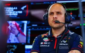 Max Verstappen se queda sin su mano derecha. Gianpiero Lambiase deja Red Bull por McLaren y el paddock se pregunta si es el fin de una era.