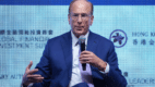 Larry Fink, director ejecutivo de BlackRock Inc., durante la Cumbre de Inversión de Líderes Financieros Globales en Hong Kong, China