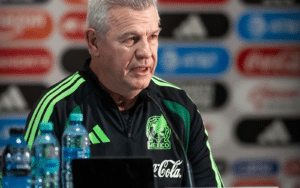 Javier Aguirre lanza ultimátum: el jugador que no llegue hoy al CAR queda fuera del Mundial 2026