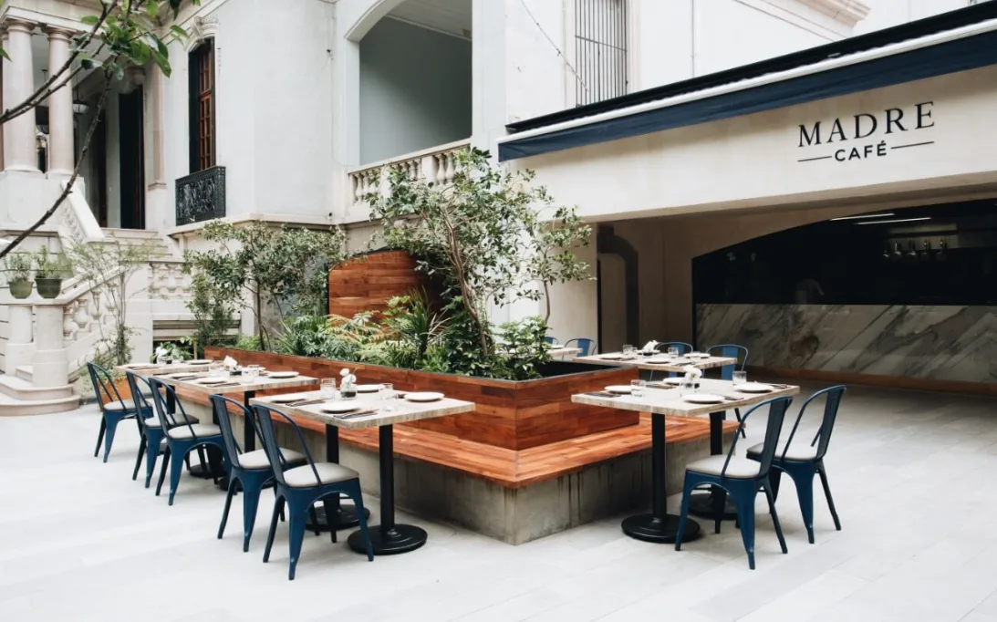 Madre Café es un espacio que nos envuelve con una sensación de tranquilidad y seguridad a través de los pequeños detalles