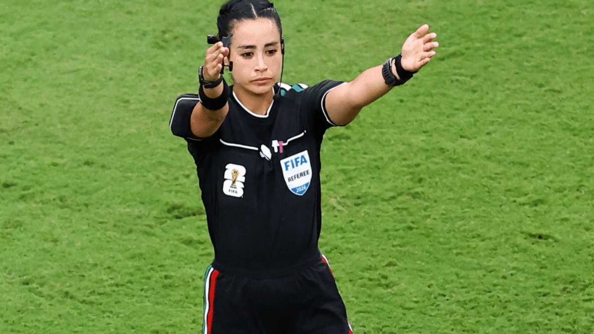 Katia García la primer mexicana en ser arbitró principal en un Mundial dirigiendo el Países Bajos vs Túnez