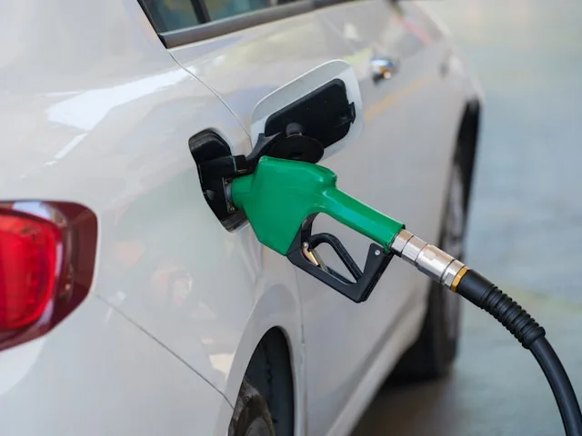 El precio de la gasolina podría bajar en México derivado del fin de la guerra en Irán