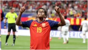 La selección española de fútbol disipó cualquier duda sembrada en su debut y firmó una actuación magistral