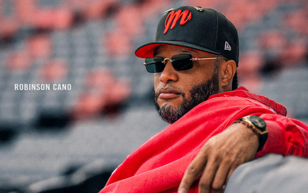 Conoce la nueva gorra 59FIFTY de Robinson Canó con los Diablos Rojos. Checa su diseño exclusivo, precio estimado y cómo elegir tu talla.