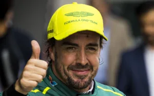 Fernando Alonso satisfecho tras probar las 16 mejoras del nuevo Aston Martin en Hungría