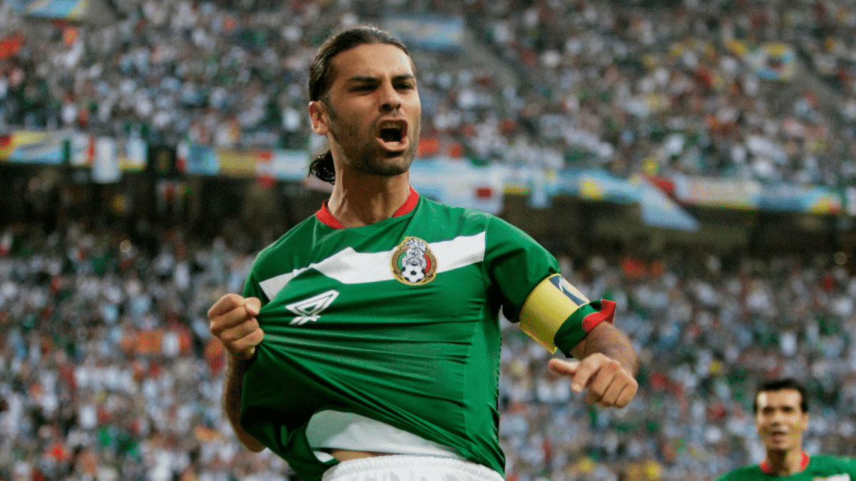 Javier Aguirre se despide del Tri y le entrega la selección a Rafa Márquez