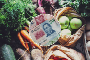 La inflación de México bajó a 3.10% en julio, a solo 10 puntos base del objetivo del 3%, con el jitomate cayendo 13% y los vuelos subiendo 12%.