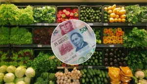 La inflación de junio bajó a 3.37%, su nivel más bajo en cinco años y medio, con el jitomate y los chiles cayendo más de 30% en un solo mes.