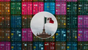Los aranceles de EE.UU. cambiaron de Sección 122 a Sección 301 pero Ebrard aclaró que para México "es lo mismo que teníamos" y el peso subió 0.32%.