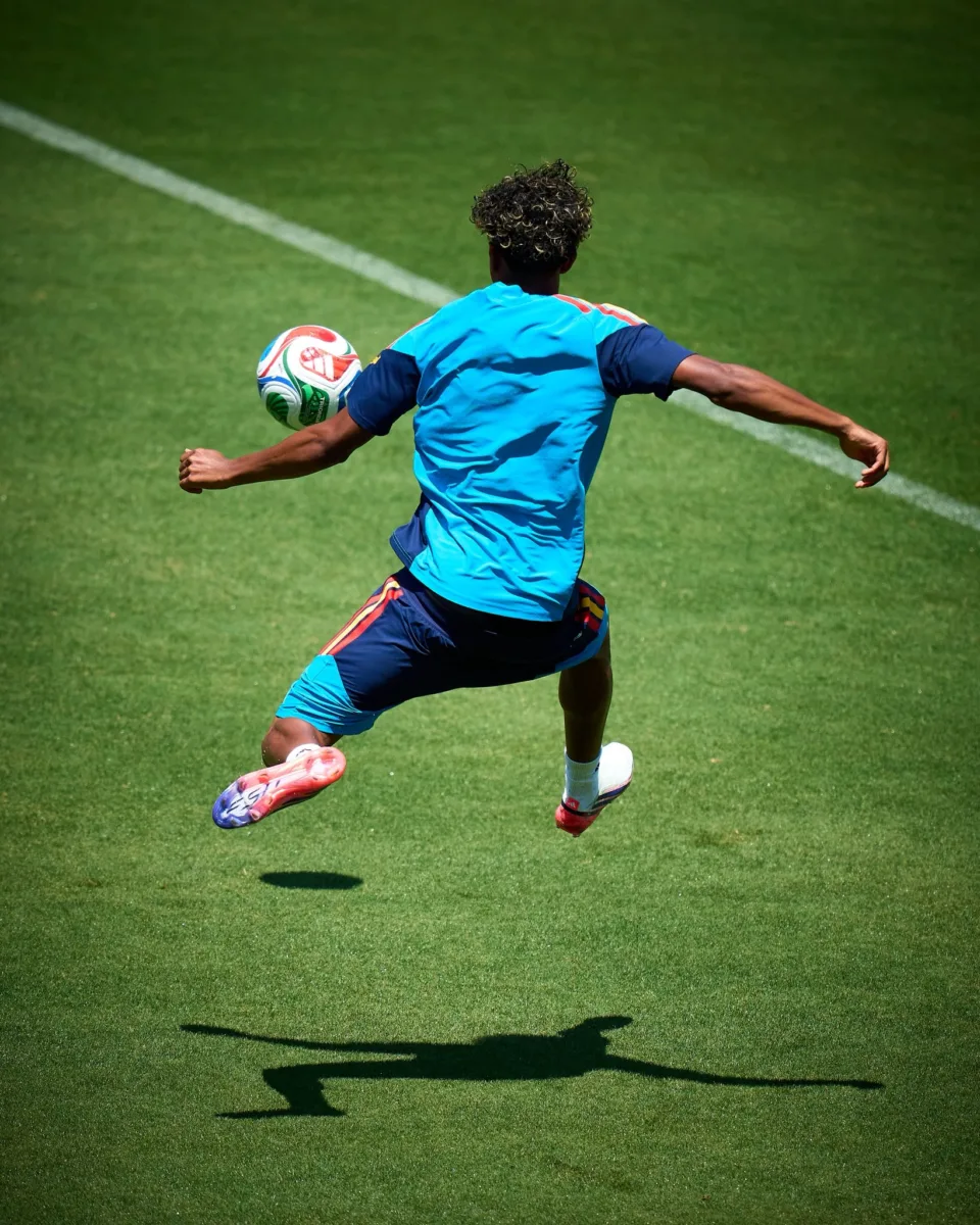 Lamine Yamal listo para el partido contra España hoy a la 1pm por VIX+