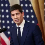Kevin Warsh, titular de la Reserva Federal, durante su discurso en el simposio de Jackson Hole 2026.