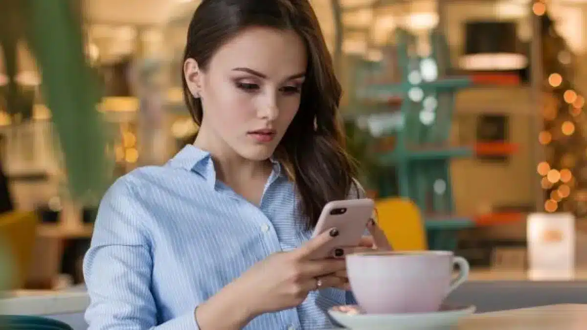 Consulta para comprobar el registro de una línea celular en México