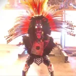 Roman Reigns retuvo con éxito su título ante el ídolo local Penta El Zero Miedo tras una vibrante lucha estelar en una Arena CDMX totalmente abarrotada por el regreso de WWE RAW.